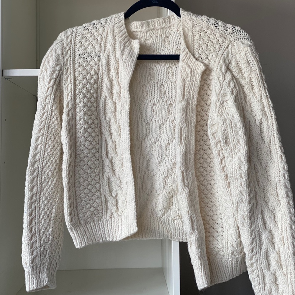 Cute white vintage cardigan